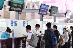 Bộ Giao thông vận tải tiếp tục yêu cầu nghiên cứu giảm giá vé máy bay