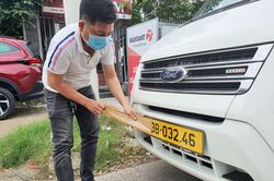 Đổi biển vàng có phải đổi đăng ký xe?