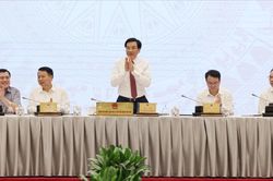 Bộ Tài chính: Livestream bán hàng trên mạng phải nộp thuế