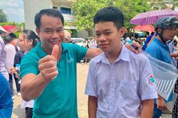Thí sinh Hải Dương hoàn thành bài thi tiếng Anh kỳ thi vào lớp 10