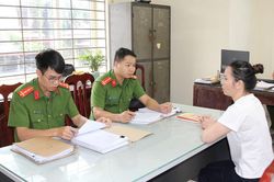 Lôi kéo hơn 800 người chơi họ rồi chiếm đoạt tiền