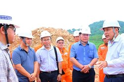 Chủ tịch Tập đoàn EVN kiểm tra, đôn đốc tiến độ Dự án đường dây 500kV mạch 3