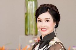 Nàng hậu với chiều cao khiêm tốn, sau 36 năm đăng quang cuộc sống hiện tại có gì mới?
