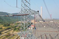 Huy động nguồn lực địa phương hỗ trợ thi công đường dây 500 kV mạch 3