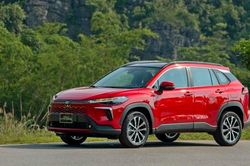 Toyota Corolla Cross trở lại đường đua doanh số
