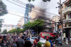 Kịp thời dập tắt đám cháy tại Văn phòng Công chứng trung tâm ở Nha Trang