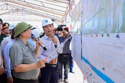 Thông xe 3 dự án cao tốc Bắc - Nam qua Quảng Bình vào 30/4/2025