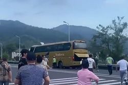 Xe buýt hỏng phanh lao đi trên cao tốc, hành khách ra tay ngăn chặn