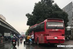 Hà Nội: Tăng cường xử lý vi phạm 'xe dù bế cóc' quanh khu vực bến xe khách