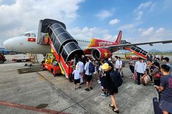 Ủy ban Cạnh tranh Quốc gia vào cuộc vụ vé máy bay tăng cao
