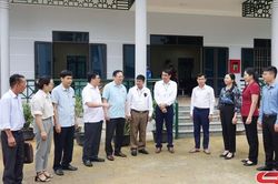 Đồng chí Chủ tịch HĐND tỉnh tiếp xúc cử tri tại huyện Mai Sơn
