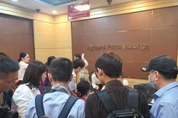 Agribank bán hết vàng miếng, tạm nghỉ sáng nay để nhập thêm từ Ngân hàng nhà nước