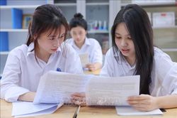 Vào lớp 10 công lập không phải con đường duy nhất để nối dài sự học