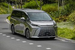 Cập nhật bảng giá xe hãng Lexus mới nhất tháng 6/2024