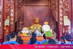 Tôn vinh công lao, tấm gương hi sinh vì sự nghiệp cách mạng của đồng chí Lý Tự Trọng