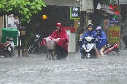 Khi nào đợt mưa lớn, sấm sét 'vang trời' ở miền Bắc kết thúc?