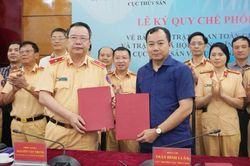 Ký kết bảo vệ trật tự giao thông, trật tự xã hội trong lĩnh vực thủy sản