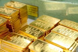 Ngân hàng Nhà nước giảm giá bán vàng xuống 75,98 triệu đồng/lượng