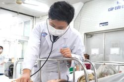 Thí sinh gãy cột sống phải điều trị tại Bệnh viện Chợ Rẫy