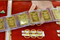 Giá vàng hôm nay 7/6 chưa ngừng giảm, trượt khỏi mức 77 triệu đồng/lượng