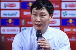 HLV Kim Sang-sik: 'Đội tuyển Việt Nam đánh bại Philippines nhờ tiền đạo xuất sắc'