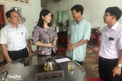 Nêu cao bài học 'lấy dân làm gốc'