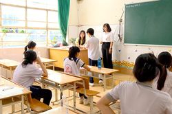 Kết thúc kỳ thi lớp 10: Lo lắng điểm đầu vào sẽ tăng