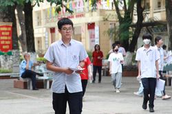 Gợi ý đáp án đề Tiếng Anh vào lớp 10 Hà Nội