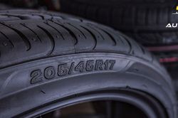 Vì sao chiều rộng lốp ô tô kết thúc bằng số 5?