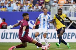 Phong độ đáng kinh ngạc của Di Maria