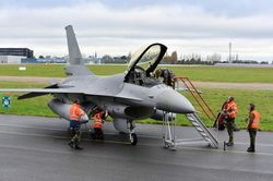 Ukraine tính gửi một số tiêm kích F-16 ở căn cứ nước ngoài để tránh bị tìm diệt