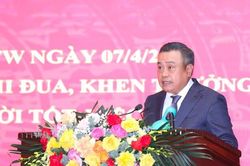 Ý chí, khát vọng vươn lên được hình thành qua các phong trào thi đua