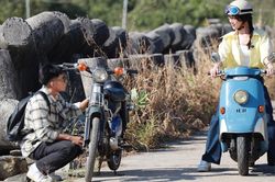Jun Phạm nói về cảnh thân mật với Thúy Ngân trong '7 năm chưa cưới sẽ chia tay'