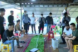Công an Quảng Trị đột kích ổ bạc 'khủng', thu giữ gần 1 tỷ