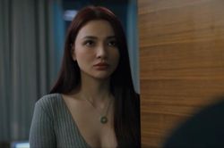 Những nẻo đường gần xa tập 14: Vinh bắt gặp Hùng đang ở trong nhà Yên