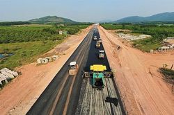 Hà Tĩnh: Đẩy nhanh tiến độ di dời các công trình lưới điện phục vụ giải phóng mặt bằng dự án đường bộ cao tốc Bắc - Nam đoạn qua địa bàn