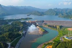 Thủy điện Tuyên Quang mở hoàn toàn 1 cửa xả đáy