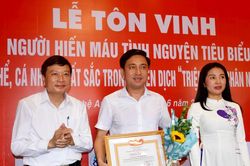 Nghệ An tôn vinh 85 tình nguyện viên hiến máu tiêu biểu