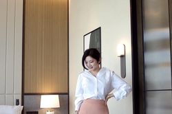 10 cách phối chân váy bút chì trẻ trung, tôn dáng dành cho nàng công sở