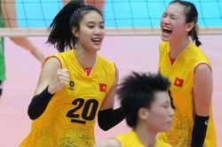 'Truyền nhân Thanh Thúy' cao 1m87 lĩnh xướng hàng công bóng chuyền nữ Việt Nam dự giải châu Á 2024