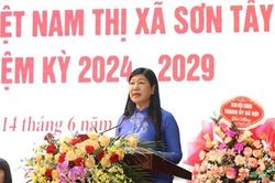 Hà Nội: Bà Nguyễn Thị Vân tái đắc cử Chủ tịch Ủy ban MTTQ Việt Nam thị xã Sơn Tây nhiệm kỳ XXI