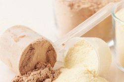 Protein collagen và whey protein: Chàng nên chọn loại nào?