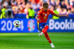 Thần đồng 16 tuổi lập kỷ lục ấn tượng ở EURO 2024