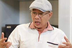 Nghệ sĩ với EURO - Nghệ sĩ Trung Dân: 'Trái bóng đã 'lăn' một số nghệ sĩ lên bờ xuống ruộng'