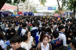 Tuyển sinh Đại học năm 2024: Lo ngại điểm xét tuyển đại học 'chạm' ngưỡng thấp