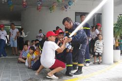 Hà Nam: Thực hành chữa cháy và cứu nạn cứu hộ khi xảy ra sự cố cháy nổ