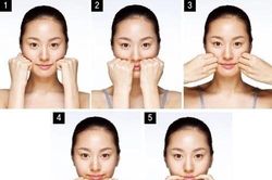 Cách tự massage giảm nếp nhăn trên mặt