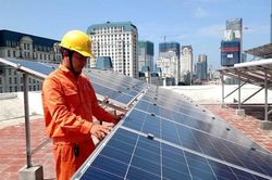 Nghiên cứu hỗ trợ người dân lắp đặt điện mặt trời mái để bán lại cho EVN