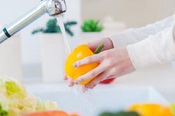 3 loại quả dễ 'tắm' thuốc sâu, cái số 2 nhiều người vẫn vô tư ăn