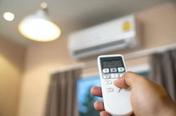 Việc nên làm sau khi tắt điều hòa để tiết kiệm tiền điện